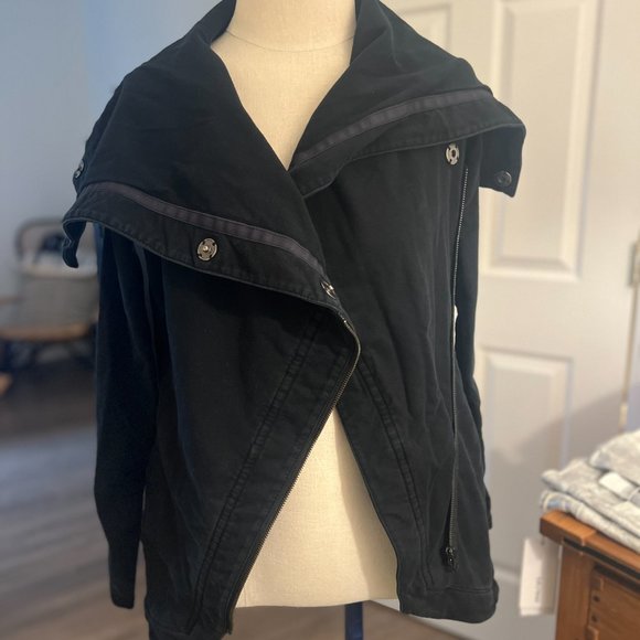 Lululemon Women Method Wrap Jacket Snap Collar Thumb Hole Long Sleeves Black - Picture 8 of 8